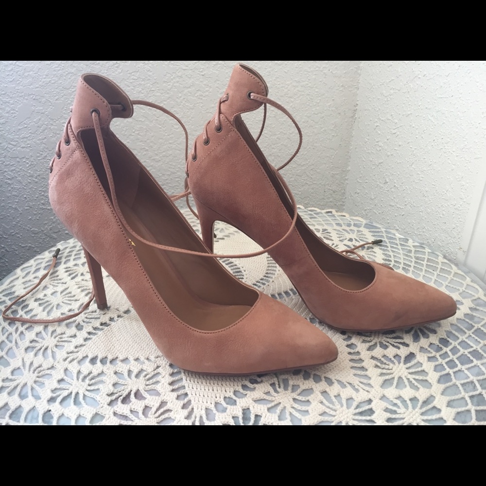 Nine West tan leather pumps 8.5 EUC!!!
